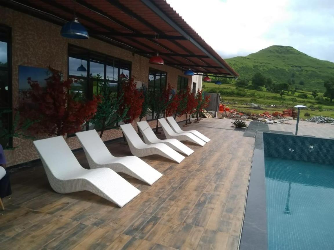 Strawberry Hills Saputara Hotel Exterior foto